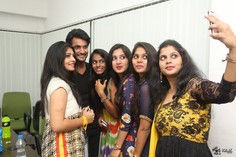 Seethamma-Andaalu-Raamayya-Sithraalu-Platinum-Disc-Function